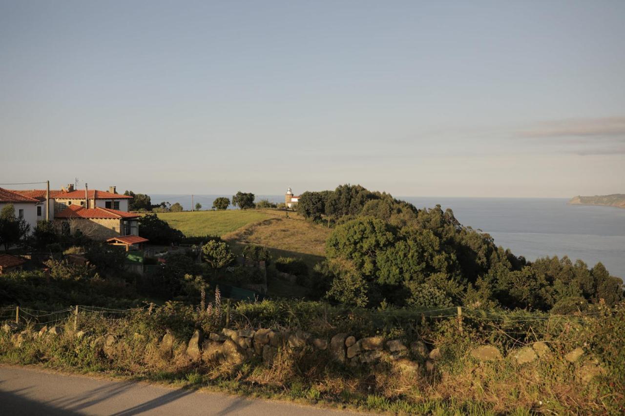 El Faro Unkempt - Tazones Villar  Bagian luar foto